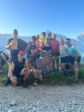 POHOD DO KLOPIC »NA POLICI« 6